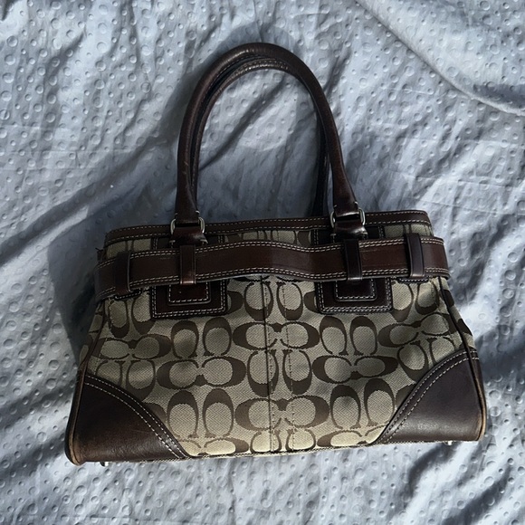 Hampton Business Tote - Picture 4 of 16